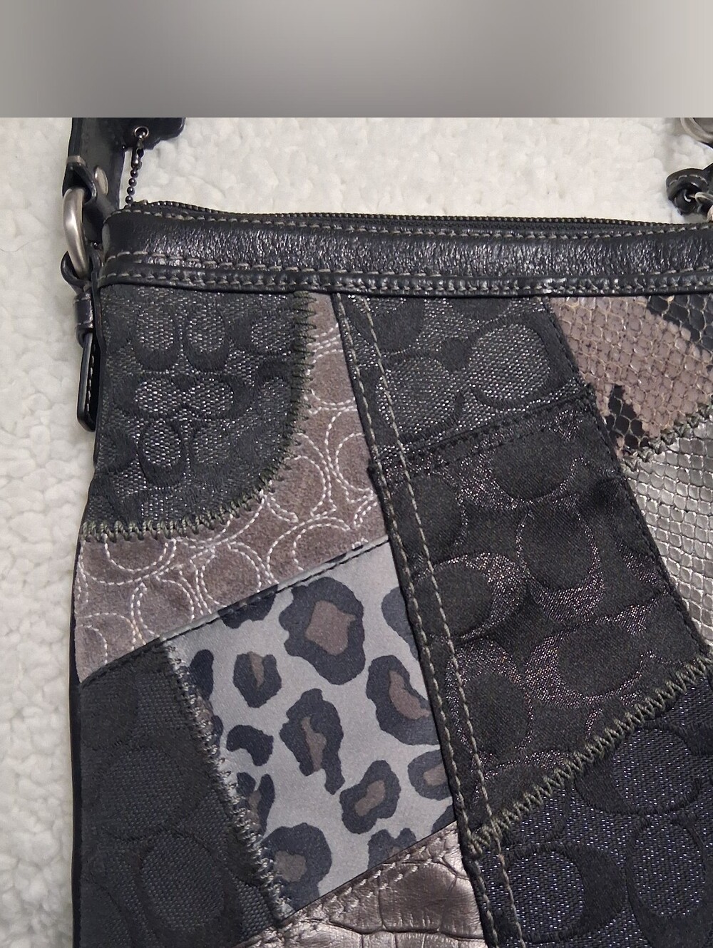 Y2K Coach Patchwork Crossbody in Black, Gray and Taupe Accents 8.5"×7.5" - Picture 3 of 9